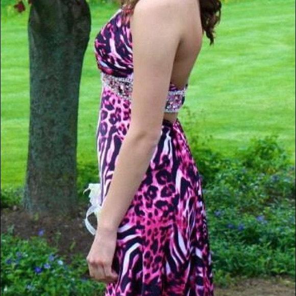 Prom Dress - Picture 2 of 5
